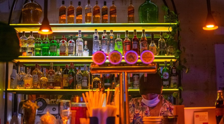 La coctelería de Zazú es otro de sus fuertes. Variedad y creatividad que se distingue en cada trago.