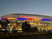 smoothie king center outside