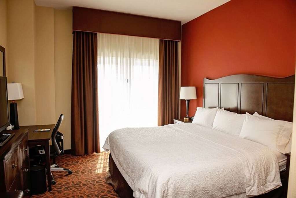 Hotel photo 42 of Hampton Inn & Suites Bradenton Downtown Historic District.