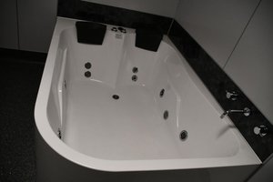Room & Suite