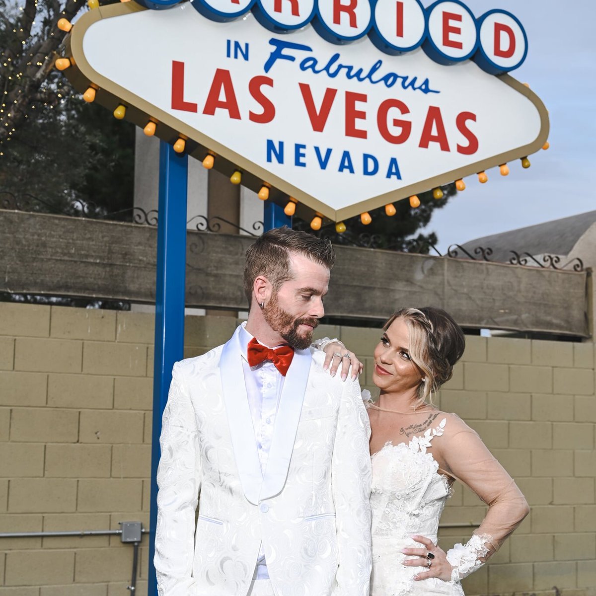 Married In Las Vegas Sign 2024 All You Need To Know Before You Go