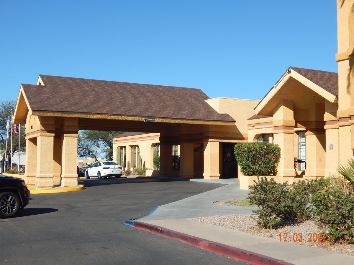 Best Western Green Valley Inn - UPDATED 2022 Prices, Reviews & Photos ...