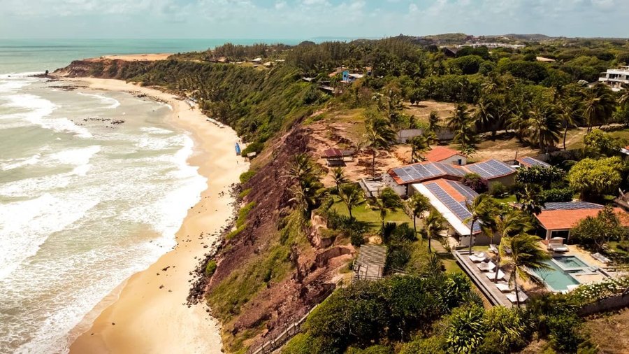 VISTA DA FRENTE DO HOTEL