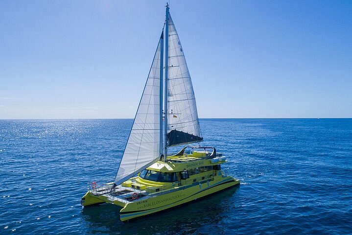 eco catamaran barcelona