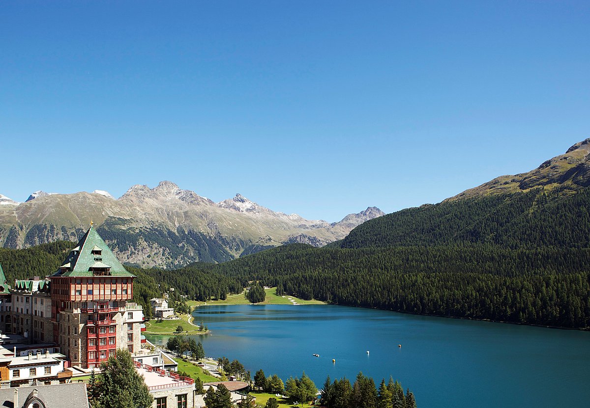 Badrutt&#39;s Palace Hotel St.Moritz, hotel in Pontresina