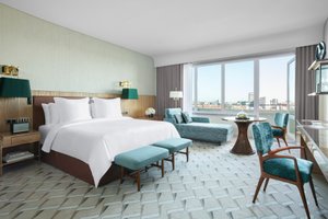 Room & Suite