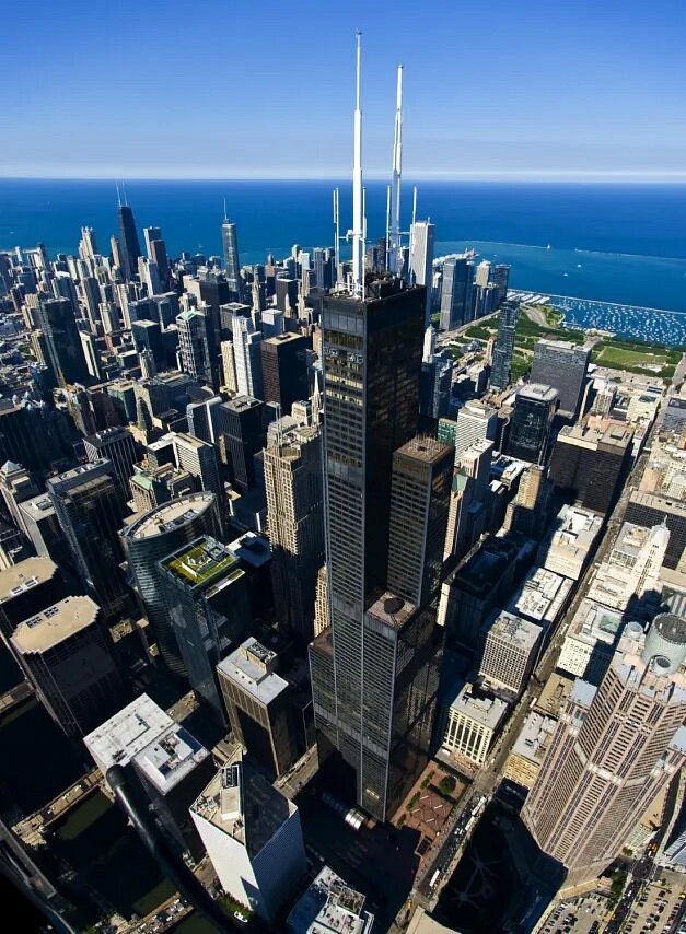 Aerial view of Skydeck Chicago - Willis Tower and surrounding buildings