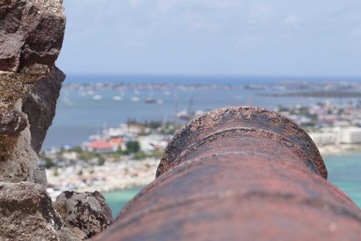 2024 St Martin St Maarten Small Group History Tour   Caption 