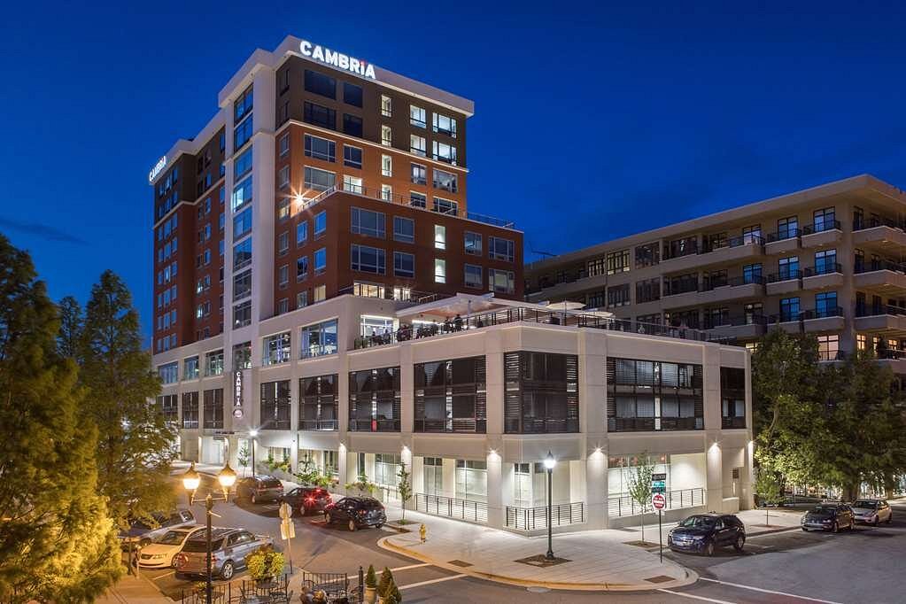 Cambria Hotel Downtown Asheville, hotell i Asheville