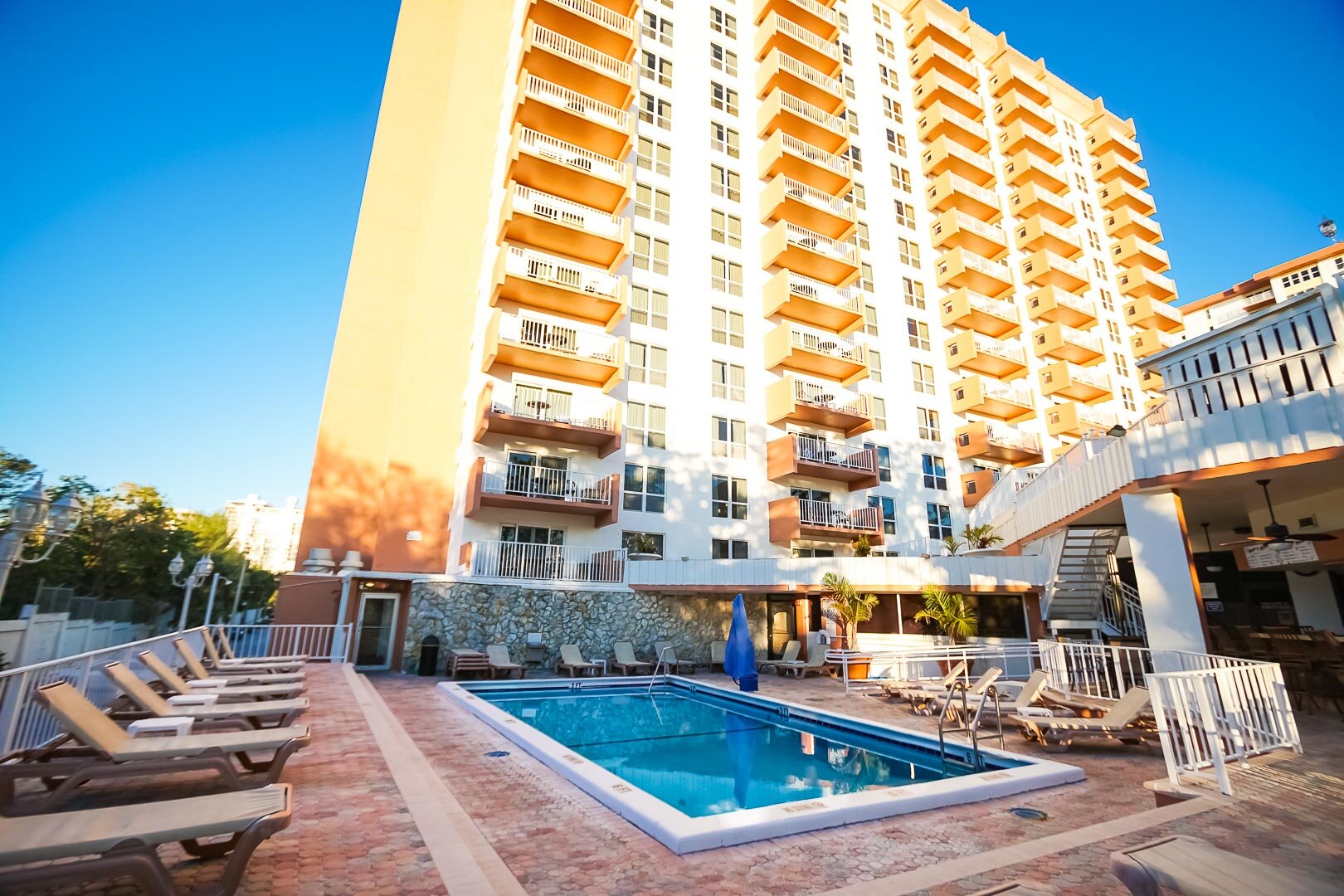 FT. LAUDERDALE BEACH RESORT HOTEL & SUITES - Updated 2025