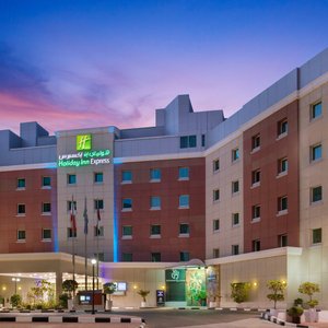 Conveniently located next to The Palm Jumeirah and Media City