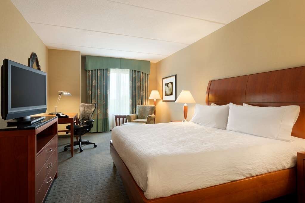 Hilton Garden Inn Palm Coast Town Center - hotel rooms