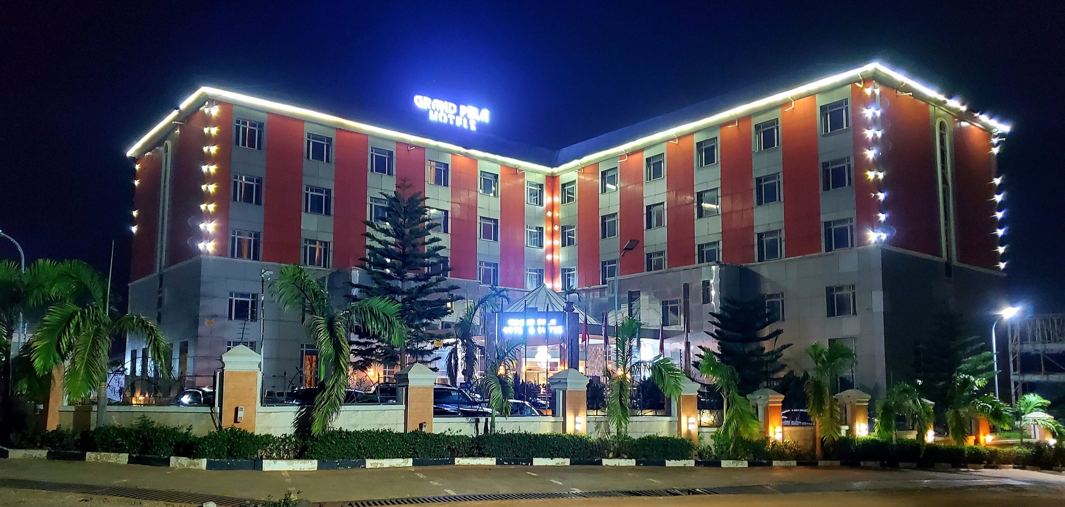 Grand Pela Hotel & Suites image