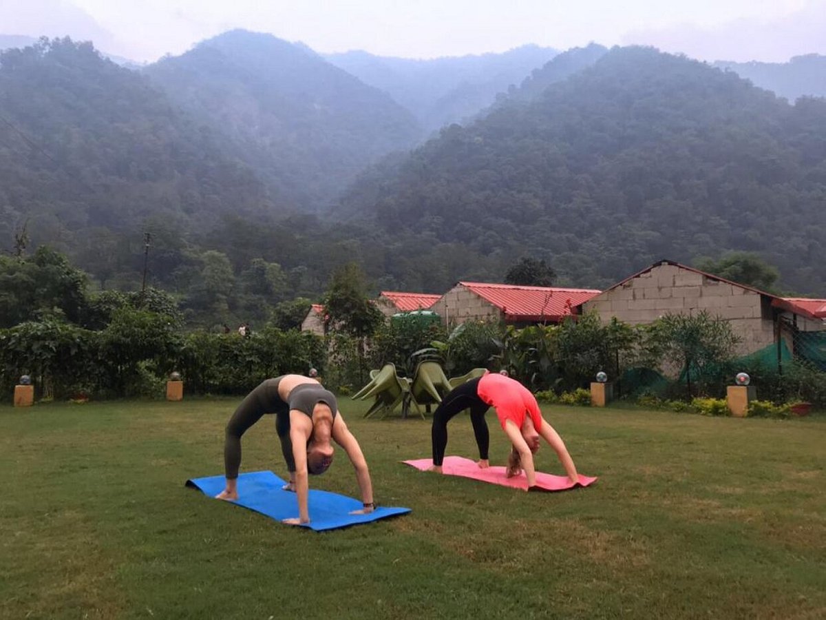 Rishikesh Yog Shiksha – Medium