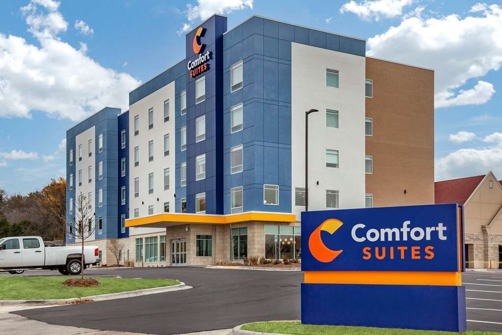 COMFORT SUITES COTTAGE GROVE-MADISON - Updated 2024 Prices & Hotel