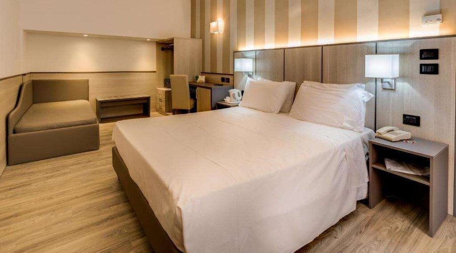 Triple room