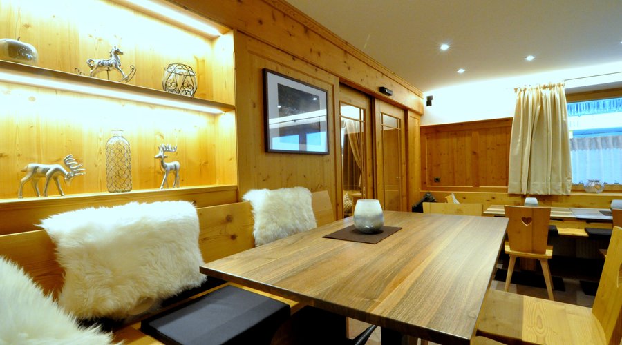 Lounge Bar