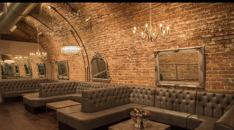 Our Booths and Tables are available to reserve with no additional charge or minimum spend.  They are popular so you need to be quick.