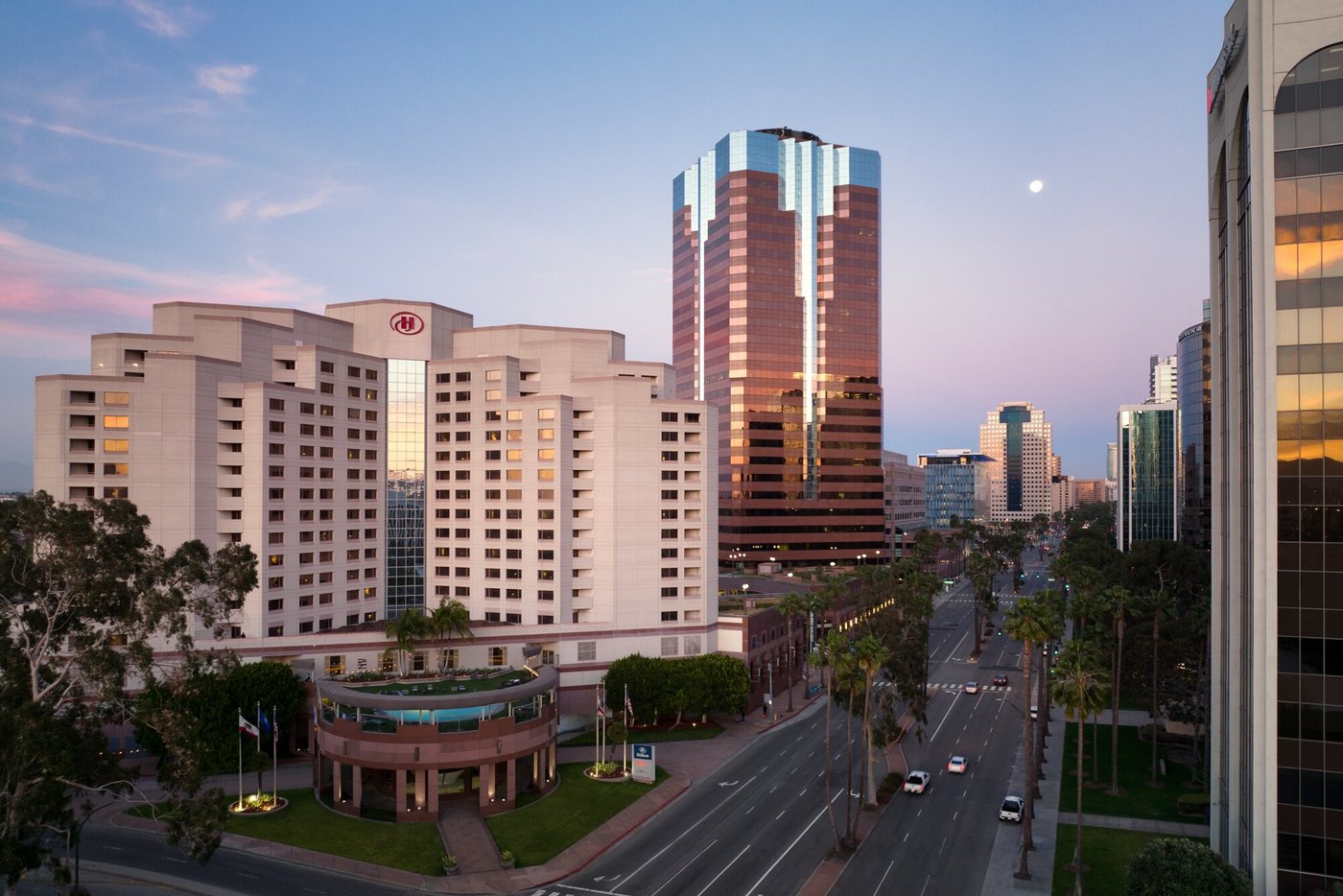 Hilton Long Beach Parking: Pictures & Reviews - Tripadvisor