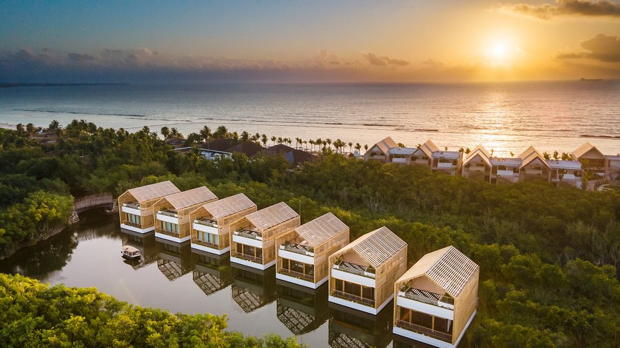 Lagoon & Sunset Rooftop Pool Villa