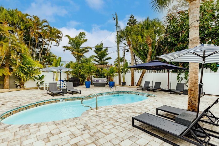 The Inn On Siesta Key Private Balconies: Pictures & Reviews - Tripadvisor