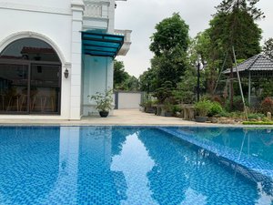 Bể bơi & Bãi biển