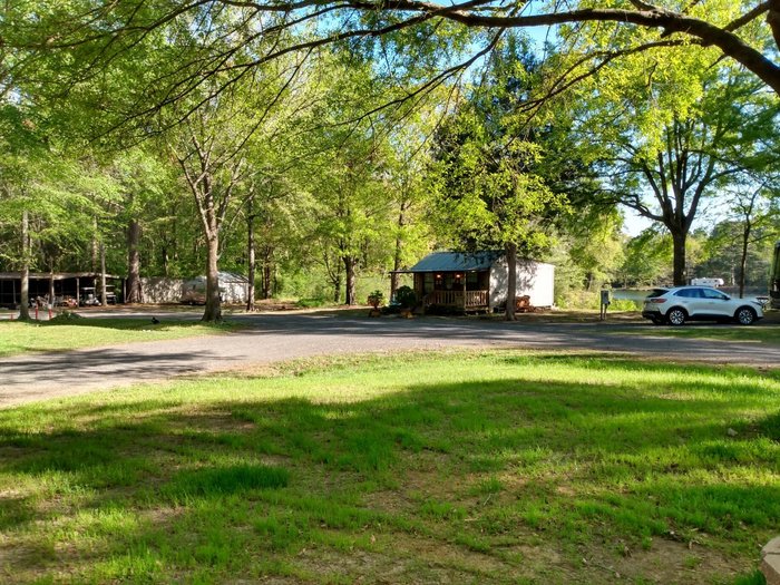 WENDY OAKS RV RESORT - Campground Reviews (Florence, MS)