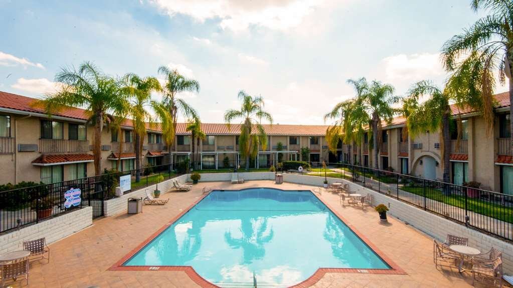 MOTEL 6 ANAHEIM HILLS $100 ($̶1̶1̶1̶) - Prices & Hotel Reviews - CA