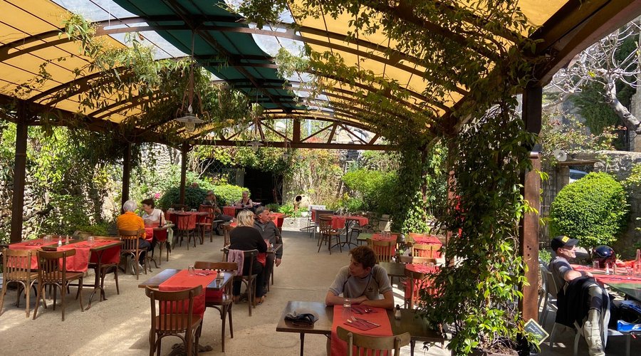 LE PETIT JARDIN, Viens - Restaurant Reviews, Photos & Phone Number - Tripadvisor