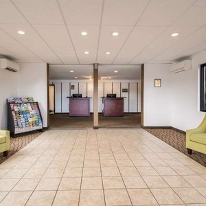 Lobby with sitting area