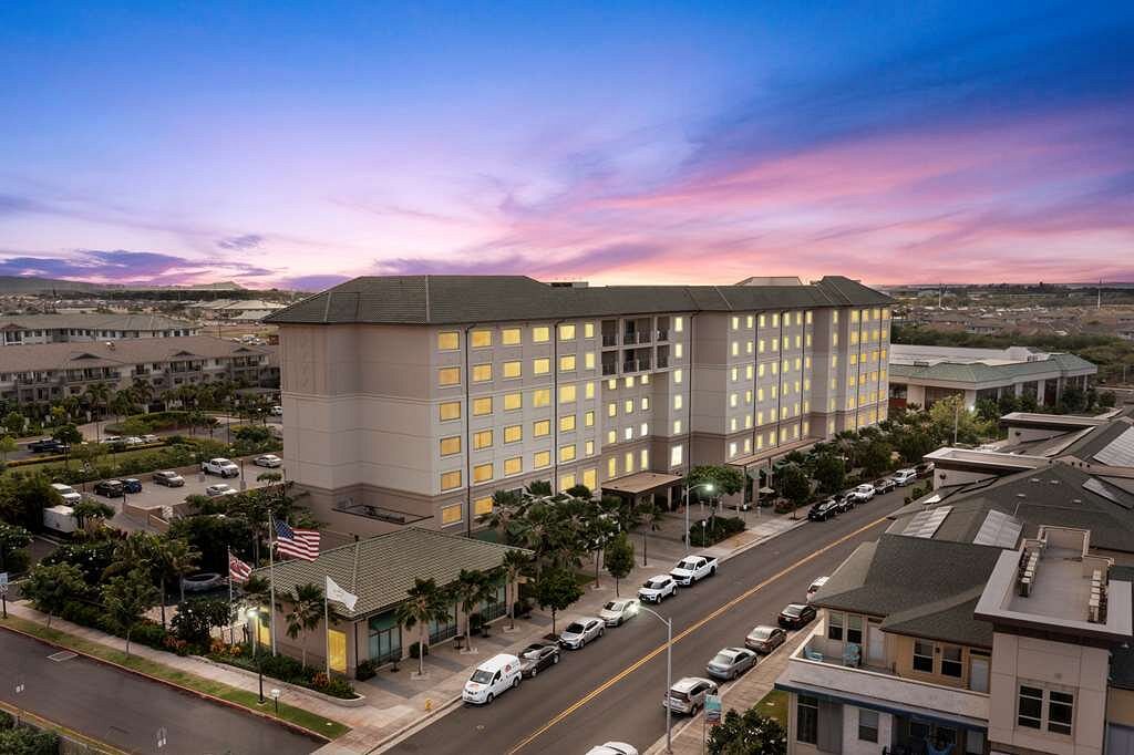 Embassy Suites by Hilton Oahu Kapolei, hotel in Kahuku