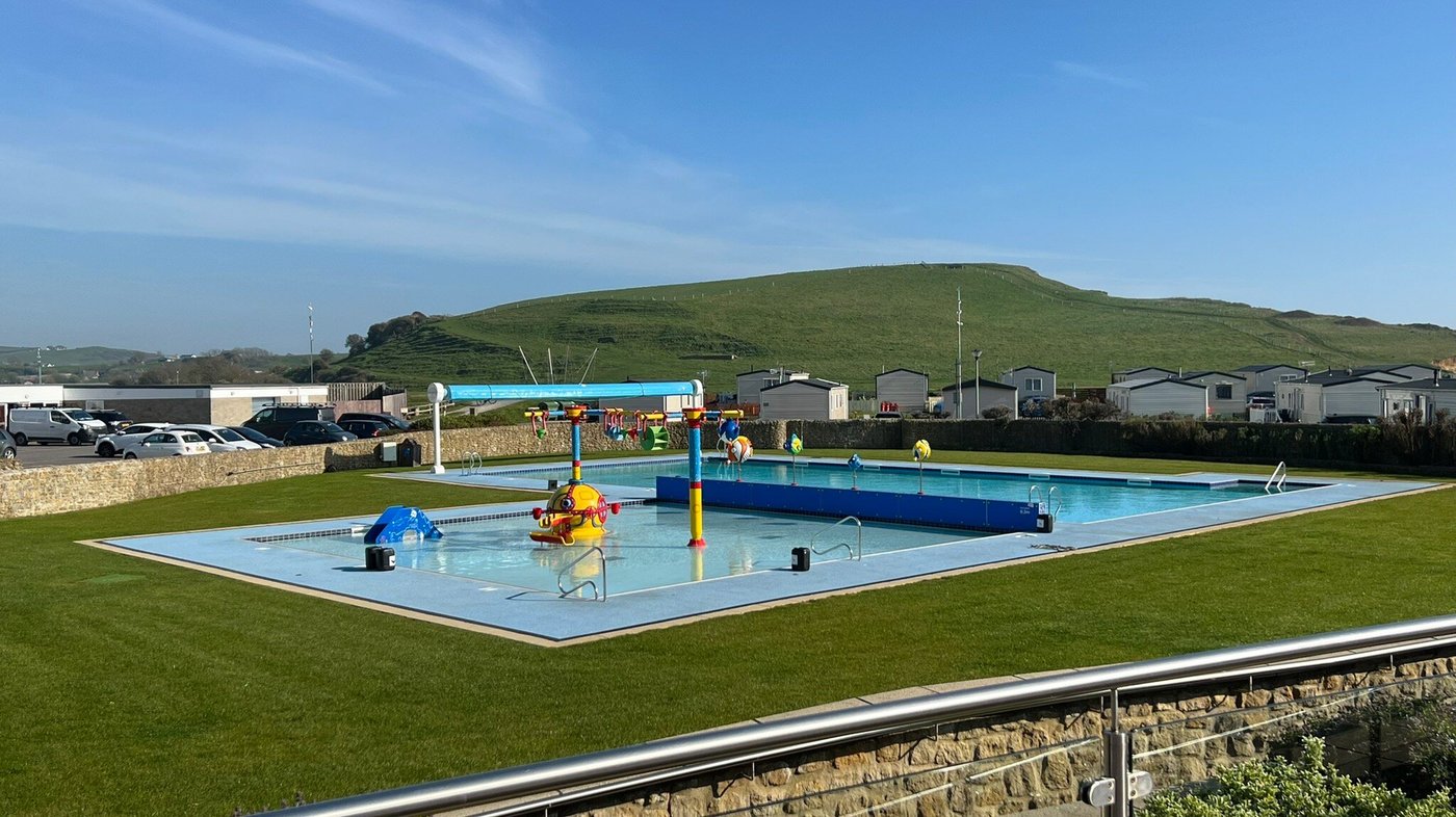 Freshwater Beach Holiday Park Bar or Lounge: Pictures & Reviews - Tripadvisor
