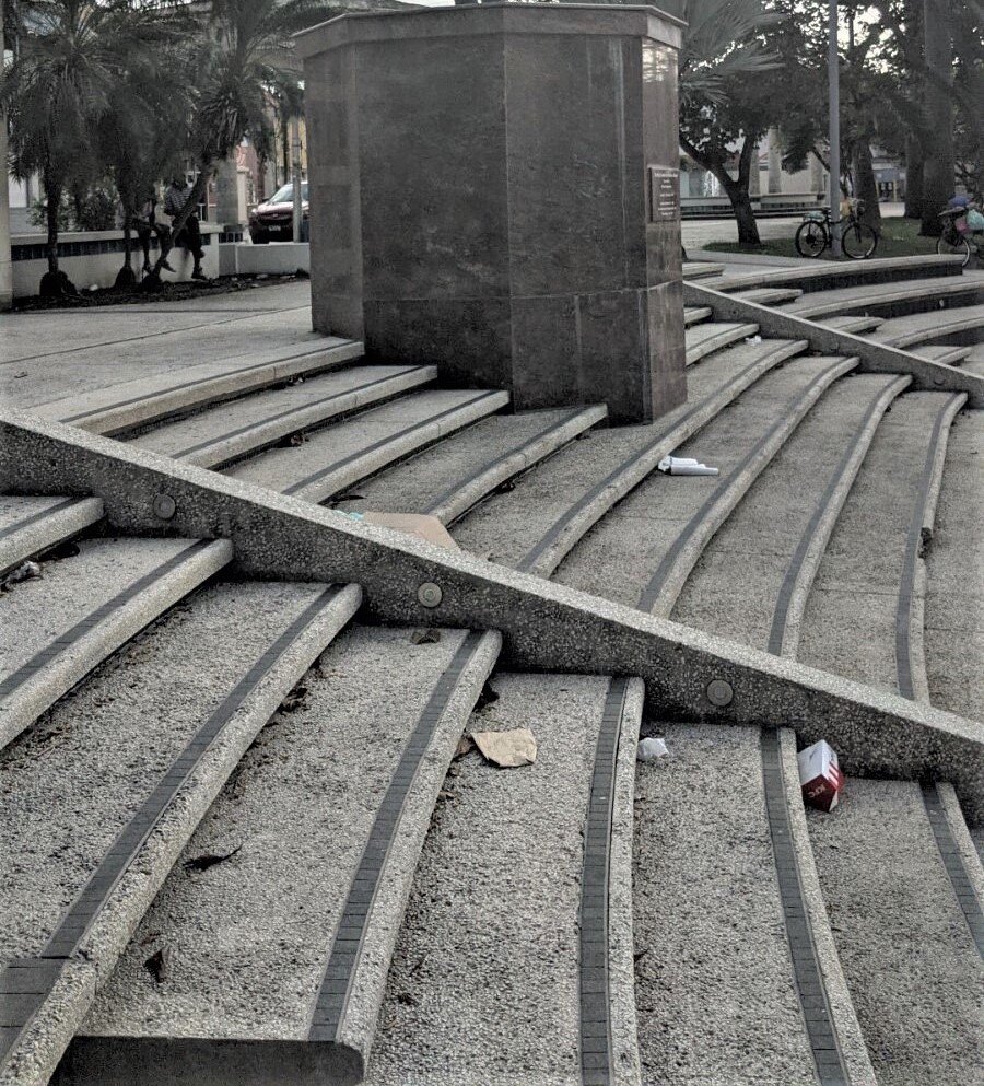 Fountain At Independence Square (Bridgetown) - 2023 Alles Wat U Moet ...