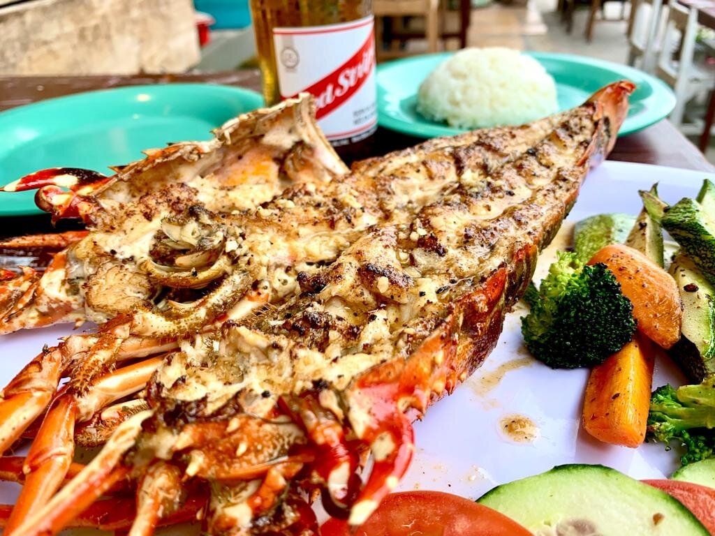 ROCKAS BEACH TOWN GRILL, Playa del Carmen - Restaurant Reviews, Photos &  Phone Number - Tripadvisor