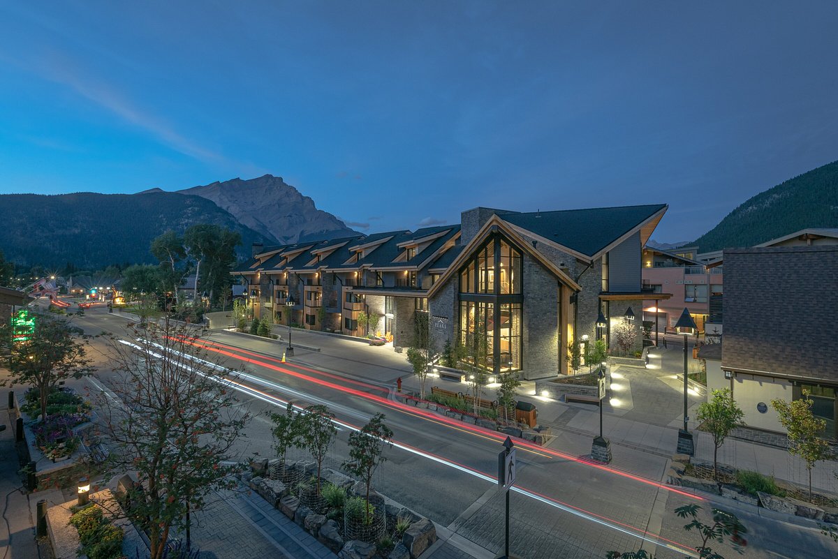 Peaks Hotel and Suites, hotel in Banff