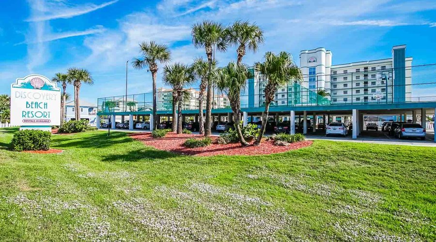 The resort entrance at The Resort on Cocoa Beach, FL. 