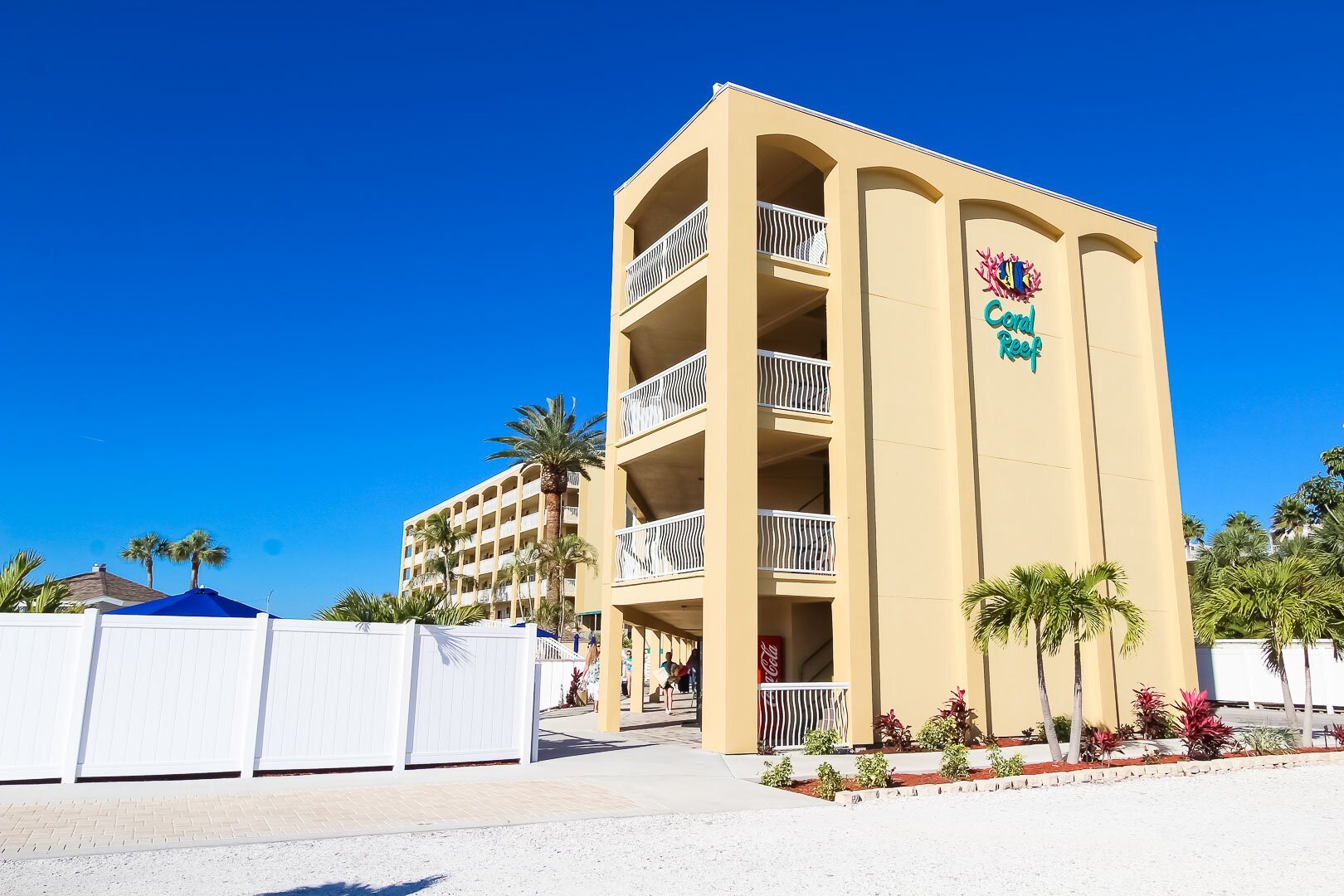 CORAL REEF BEACH RESORT Updated 2024 Prices Villa Reviews St Pete   The Resort Building At 