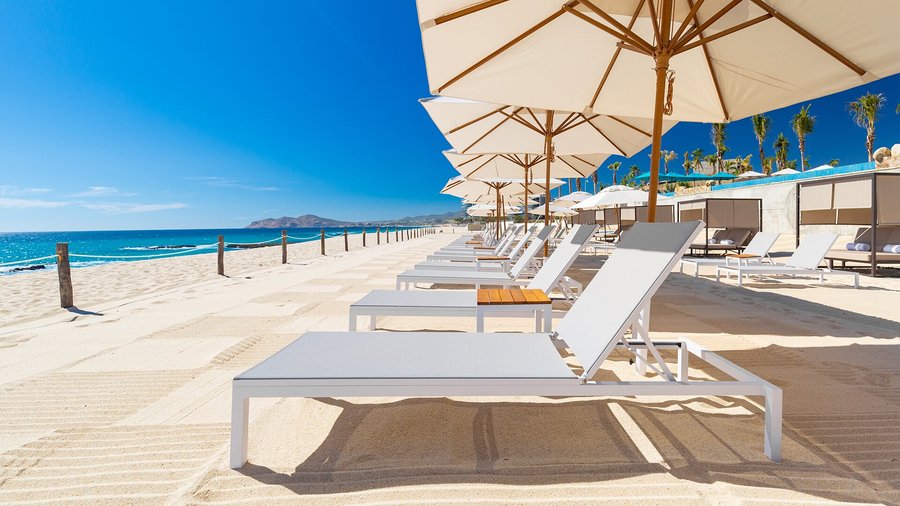 Golden Beach at Villa La Valencia Beach Resort & Spa Los Cabos.