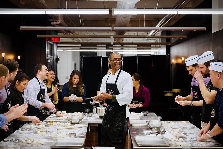 2024 Cena italiana con finale di tiramisù a New York fornito da Selfup