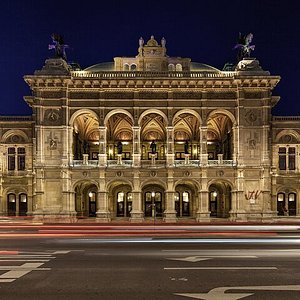 Vienna PASS - The name Belvedere, means “beautiful view” - need we say  more? 🏰😉🇦🇹️ Visit the Belvedere Museum for free with the Vienna Pass