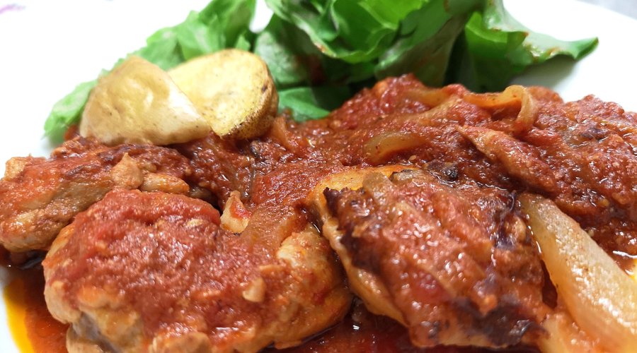 鶏肉の長和トマト煮