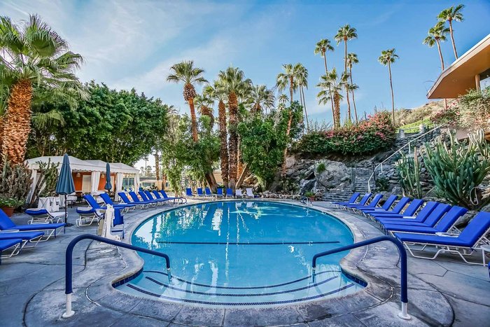 Palm Springs Tennis Club Parking: Pictures & Reviews - Tripadvisor