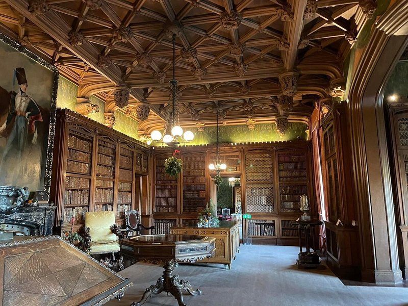 inside Abbotsford house in scotland
