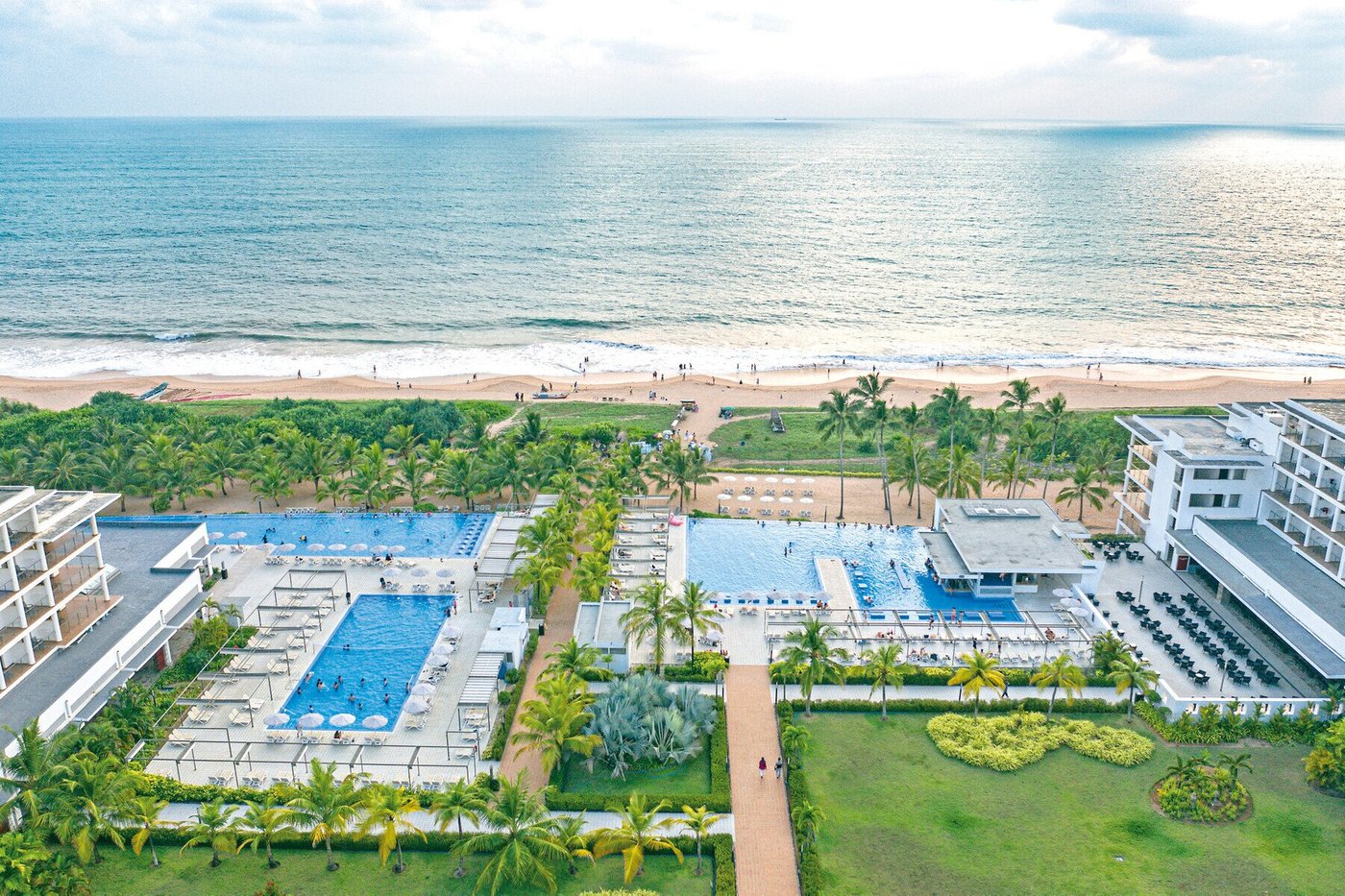 HOTEL RIU SRI LANKA - Updated 2024 Prices & All-inclusive Resort ...