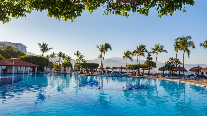 Melia Puerto Vallarta Pool Pictures & Reviews - Tripadvisor