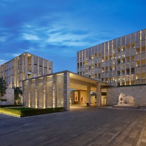 Porte Cochere