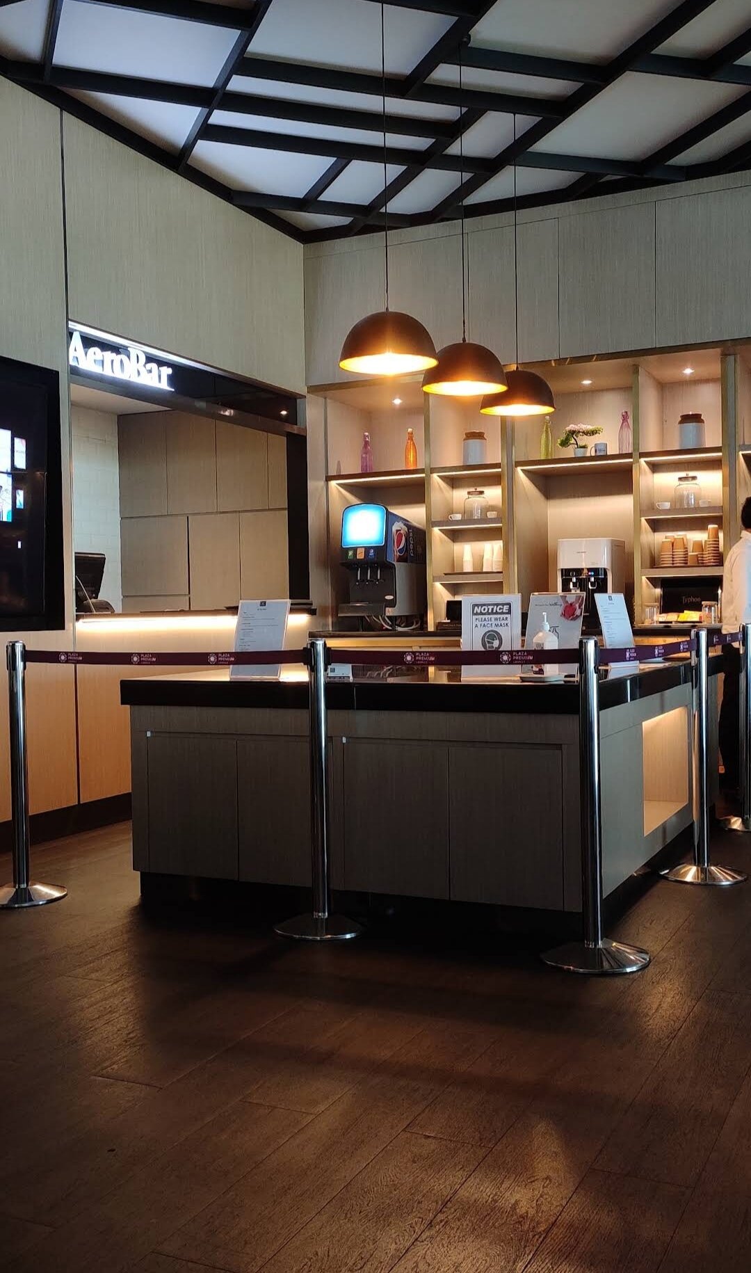 Plaza Premium Lounge (Lounge B, Level 4, International Departures ...