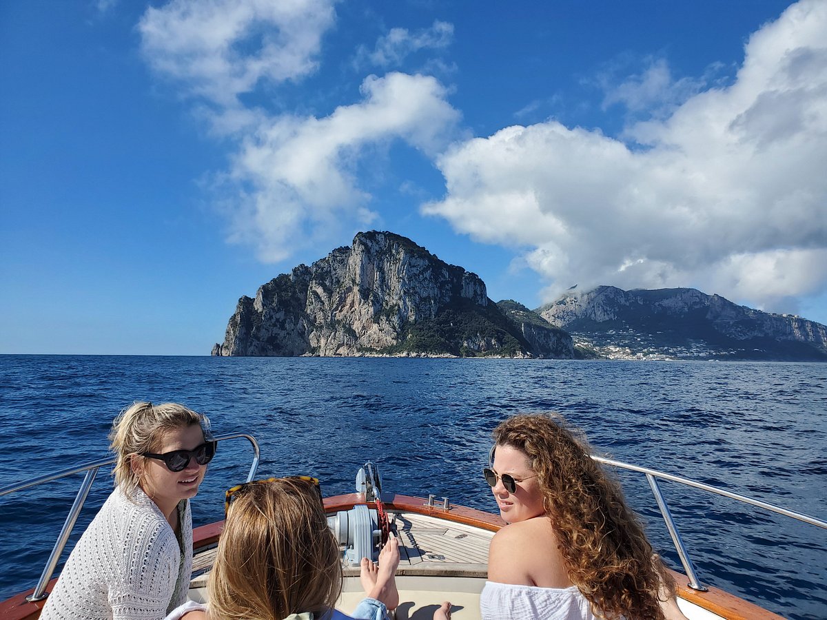 crapolla-charter-di-aprea-pietro-positano-all-you-need-to-know