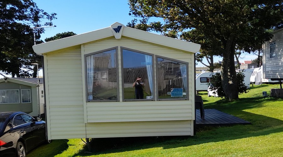 Barnes's Rest caravan DT4 8HF