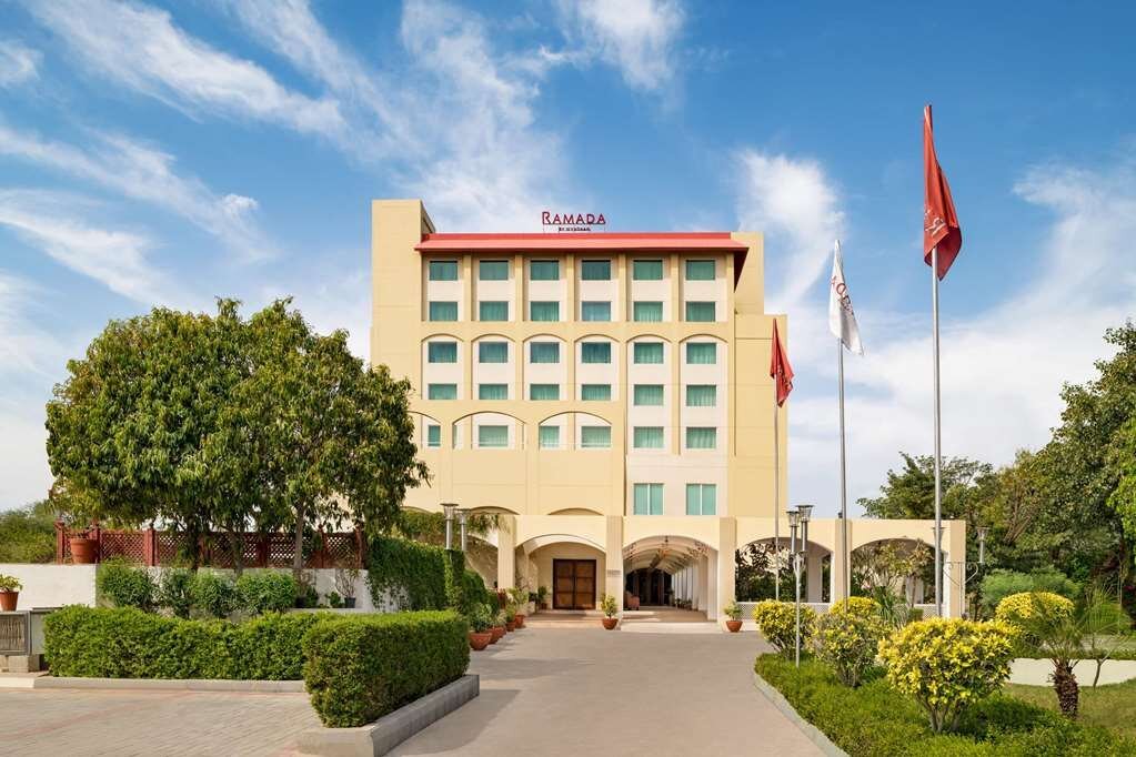 RAMADA BY WYNDHAM JAIPUR JAISINGHPURA (AU$50): 2022 Prices & Reviews ...